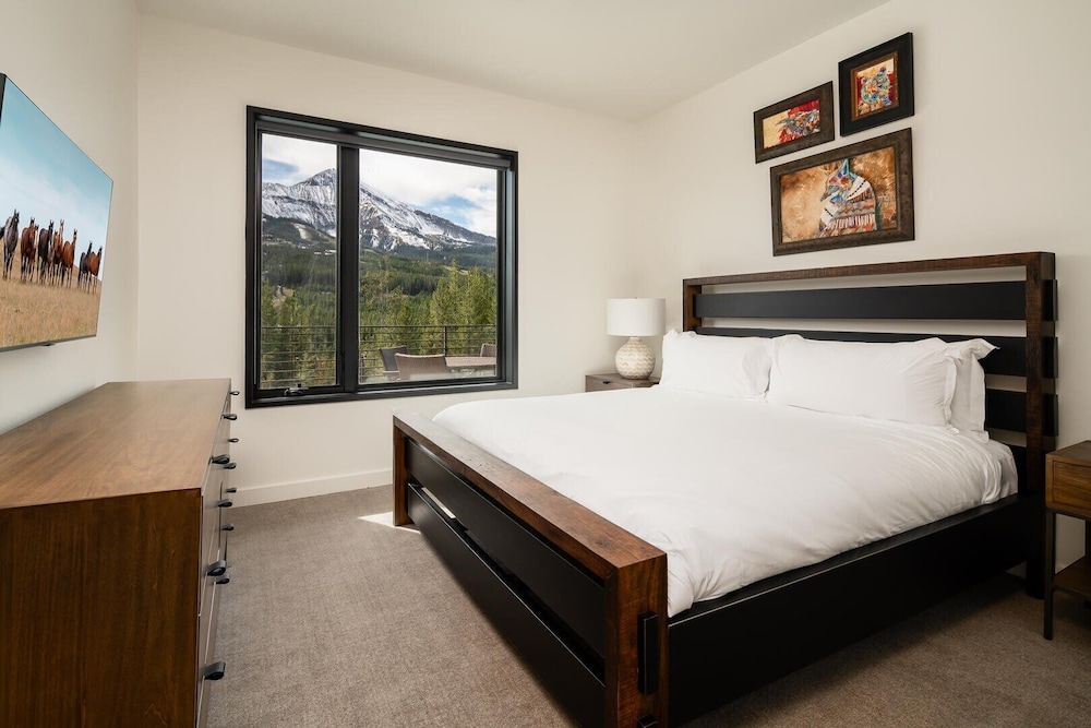 Big Sky Lake Lodge