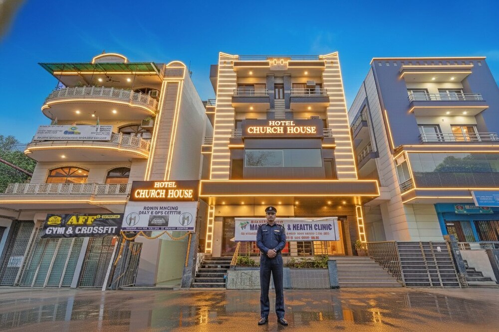 Hotel Church House - Rohini I Near Metro I Specious Rooms I Friendly Staff I Most Preferred Hotel In Rohini