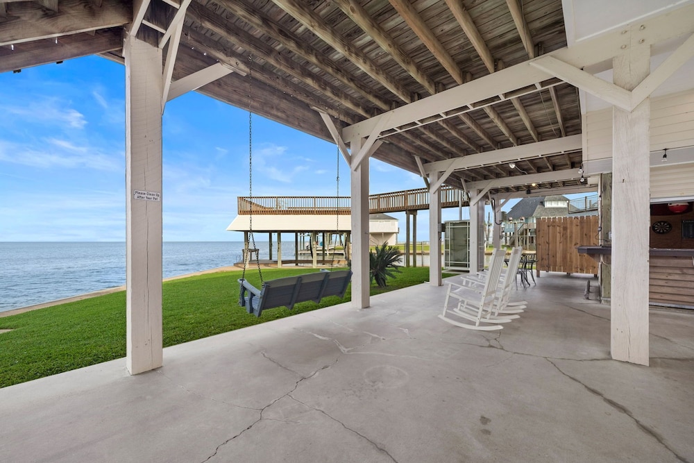 Bay Vista by Ryson Vacation Rentals