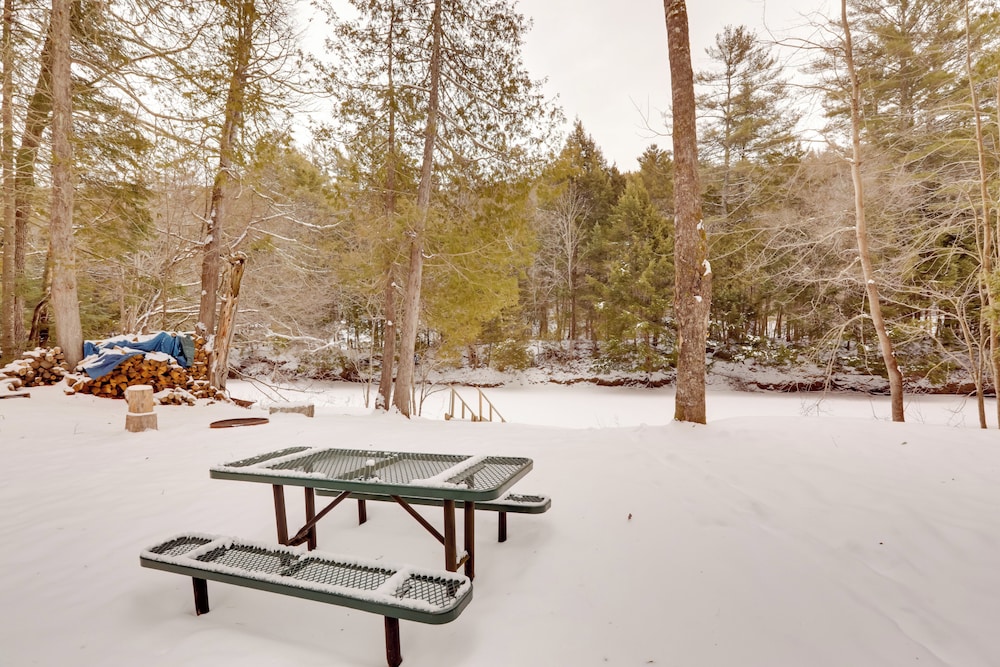 Riverfront Cabin w/ Hot Tub in Schroon Lake!