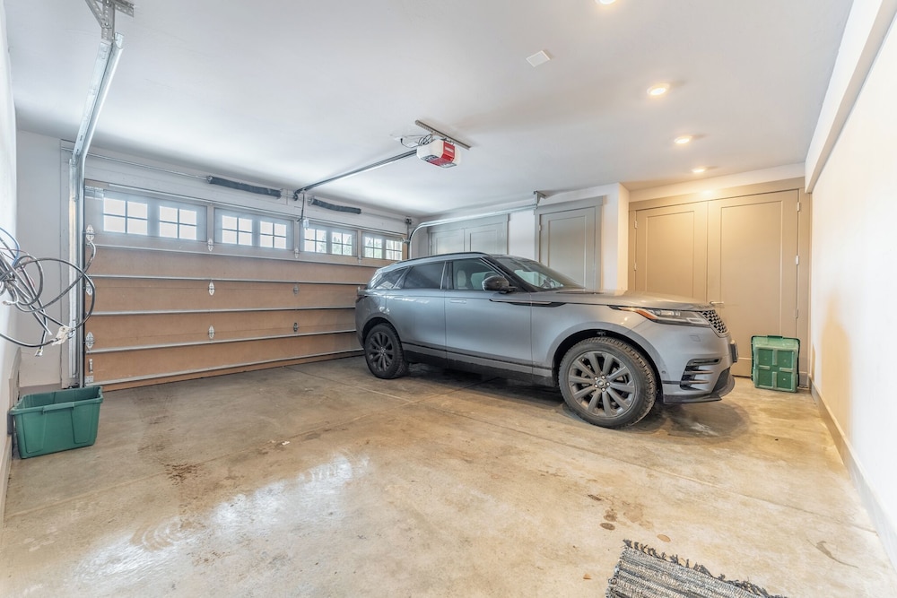 16 Sanctuary Lane