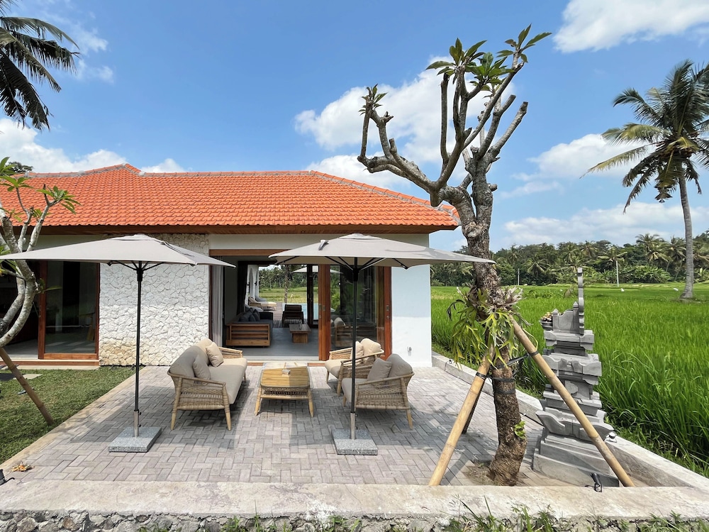 Lena Villa - 3 Bedrooms