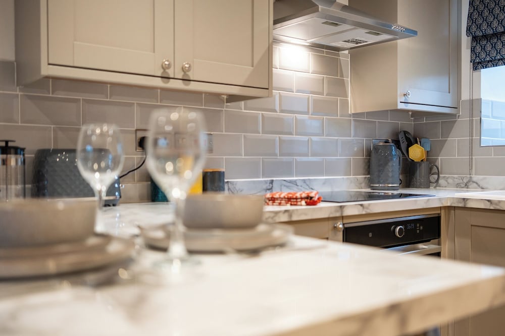 Beautiful One BR Cottage in Cerney Wick