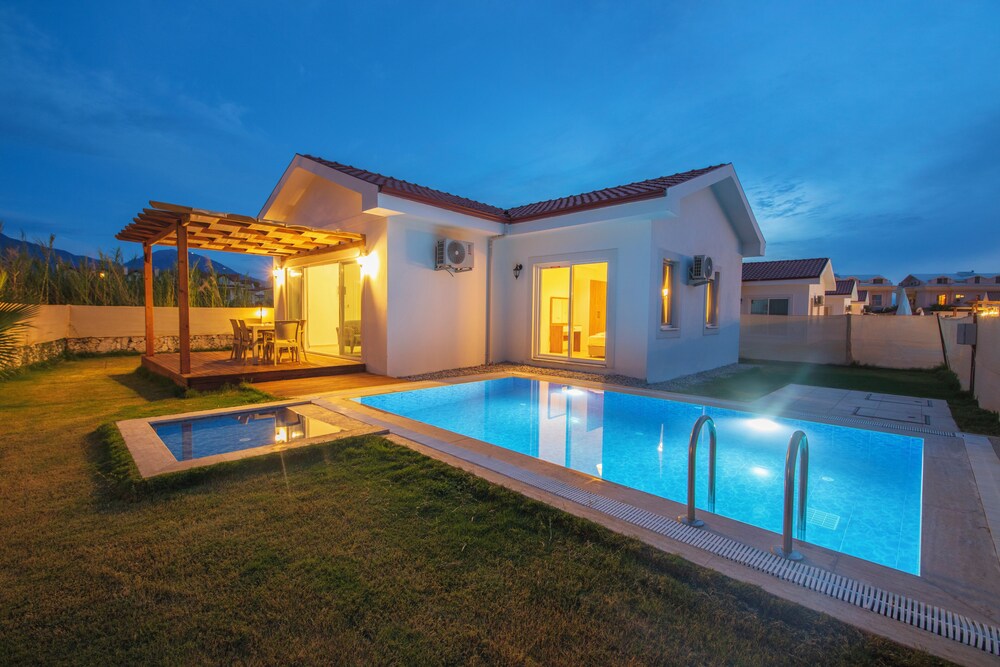 SunTeos Villa Suites - Image 16