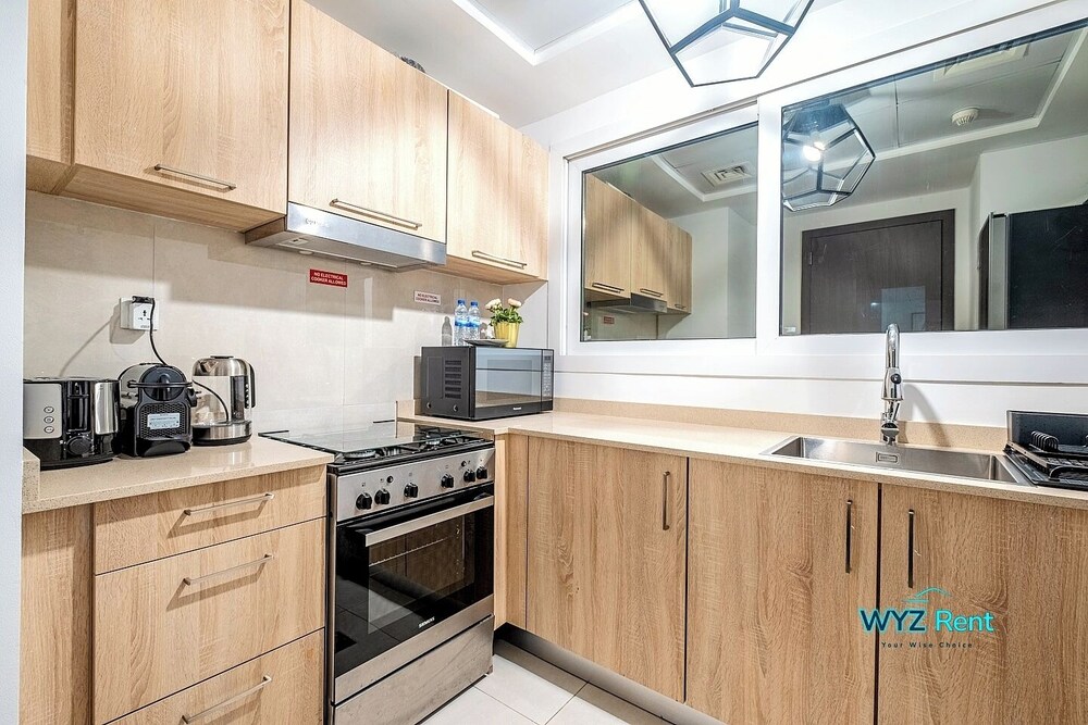 Charming 1 BR in AG Tower - Canal Views