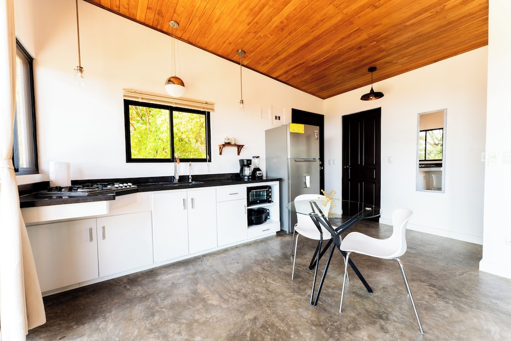 Sea View Paradise Retreat by Sea N' Rent