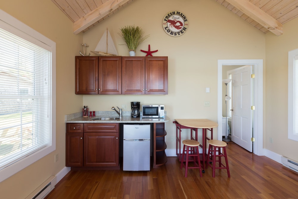 Sheepscot Harbour Village Resort