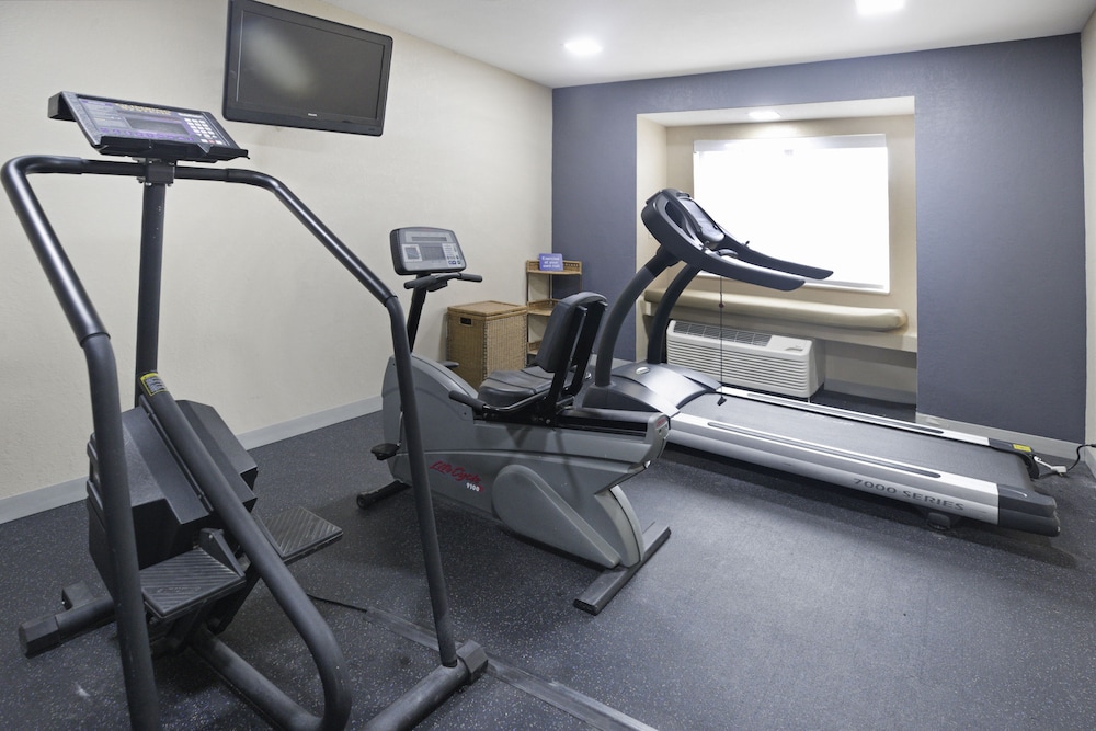 Meridian Vacations - Microtel Inn  Suites by Wyndham Meridian - Property Image 15