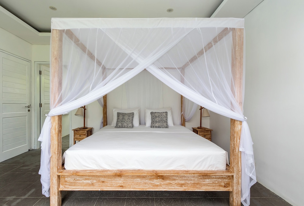 Stunning 4 Bedrooms Private Pool Villa Near Seminyak Beach With Bunkbeds view 5