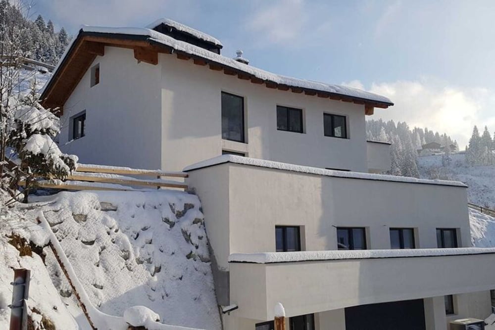 Sunny Apartment in Wagrain