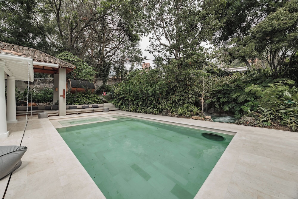 EP Casa Uribe Architecture Art & Nature