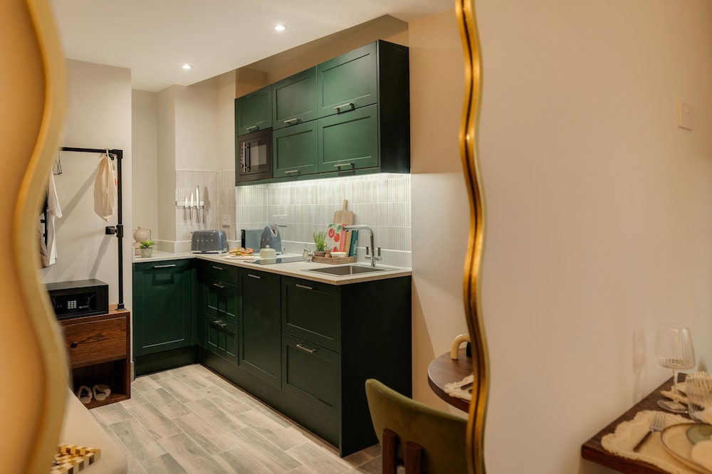 Tower Bridge Road Your Apartment