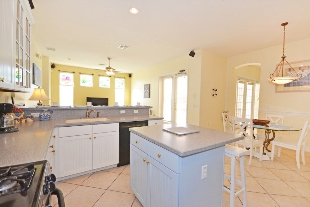 Lake House At Formosa 5 Bedroom Home by RedAwning view 4