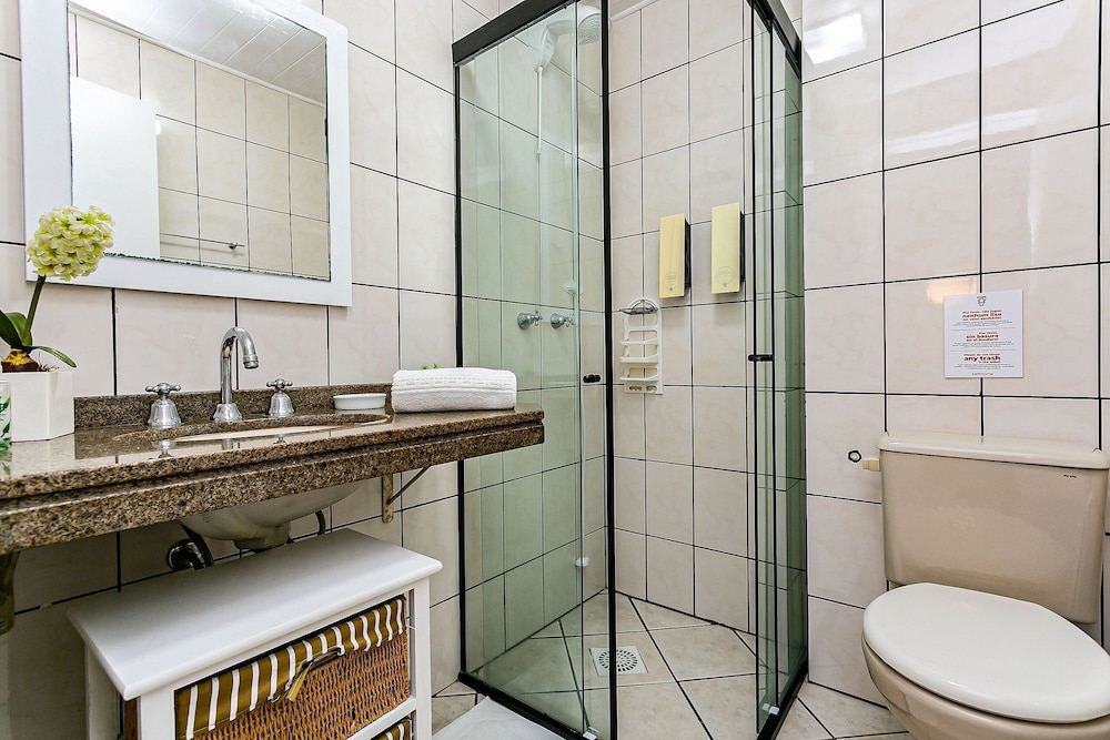 Apt w Balcony and Barbecue 260m Praia Brava Coi302