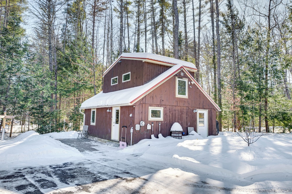 Hiking & Snowmobile Trails On-site: Alton Retreat!