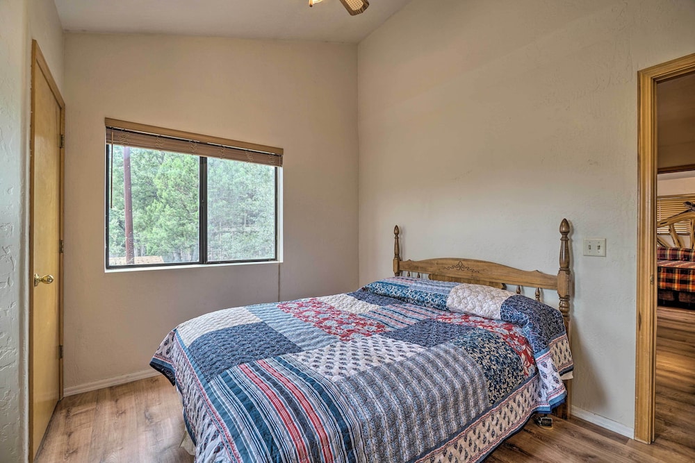 Payson Vacations - Cozy Pine Retreat w/ Private Hot Tub  Views - Property Image 2