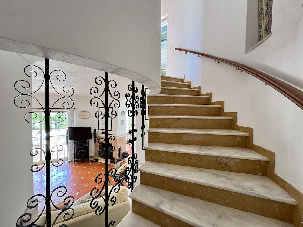 Alvor Traditional Villa by Homing