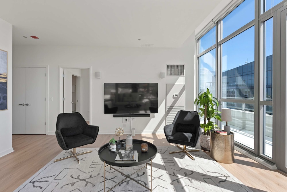 West Loop PH Fireplace Deck Incredible Views