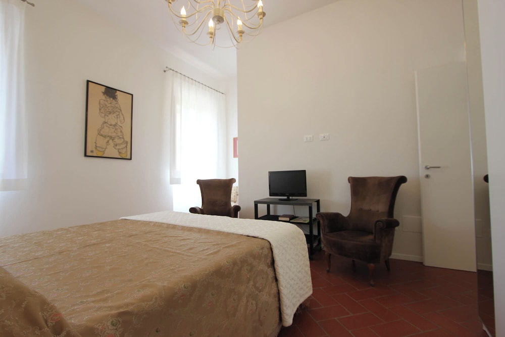 Marsili Suite
