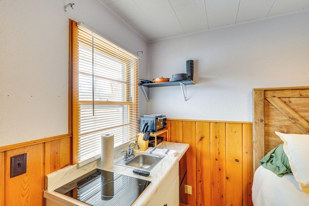 2 Mi to Black Hills Natl Forest: Convenient Pad!