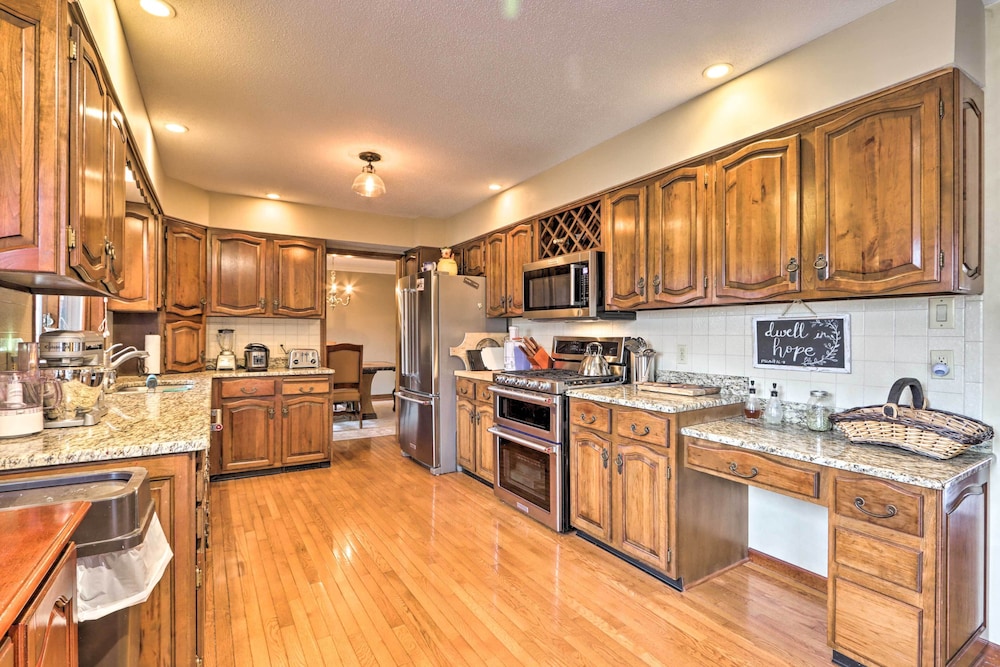 Spacious Home w/ Pond 13 Mi to Columbia! - Property Image 28