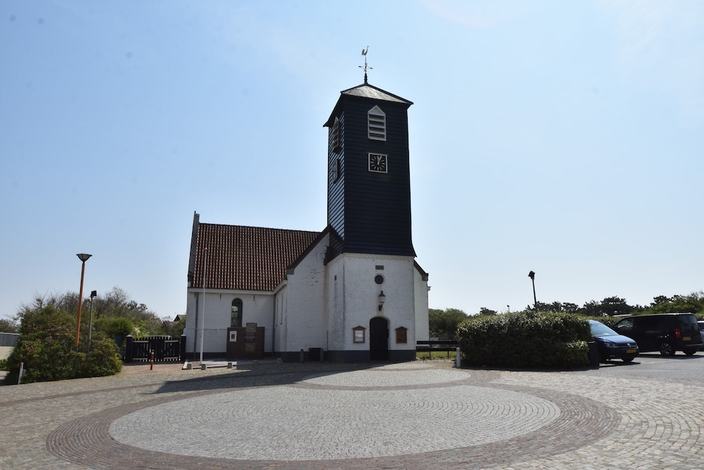 Apartment in North Holland Near Beach view 5