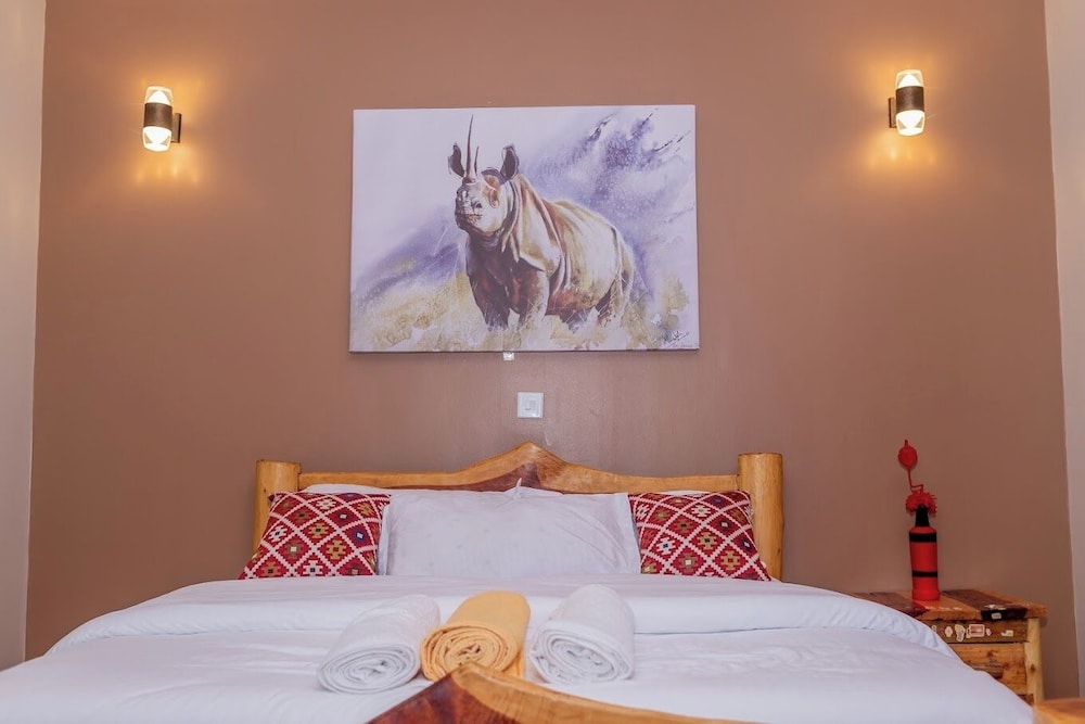 Lux Suites Enkarsis Bungalow Kisaju