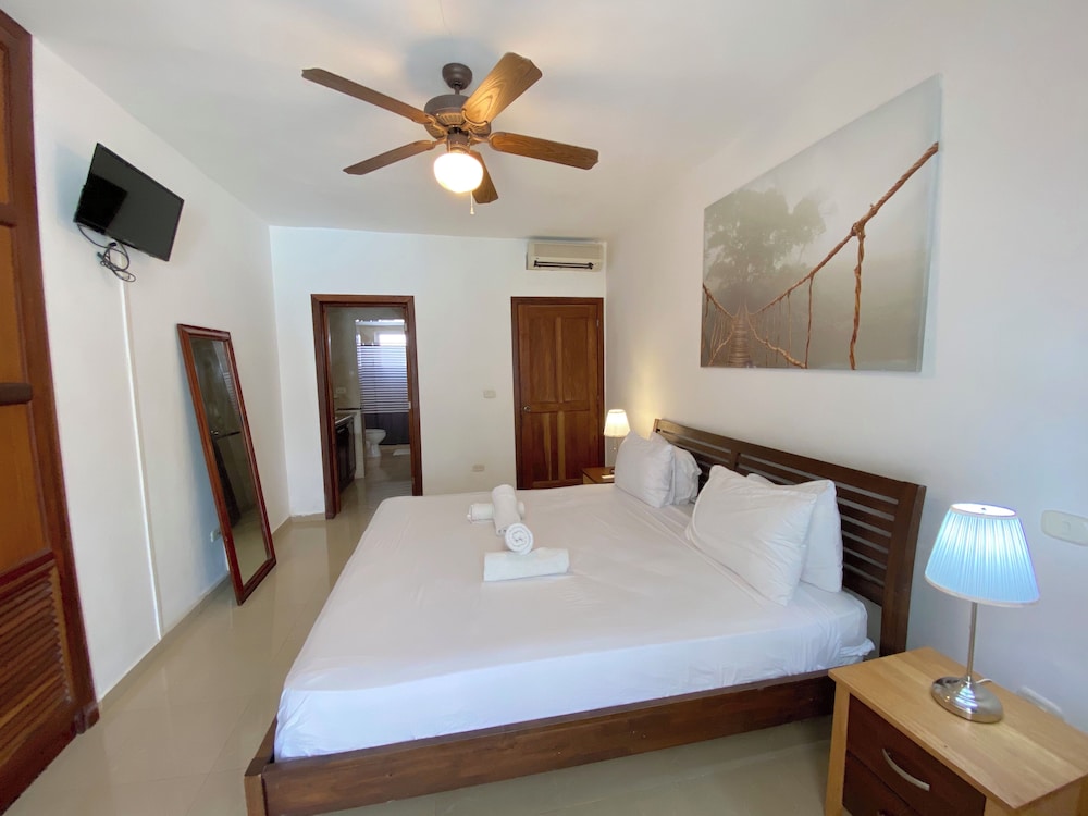 TROPICAL VILLAS playa LOS CORALES