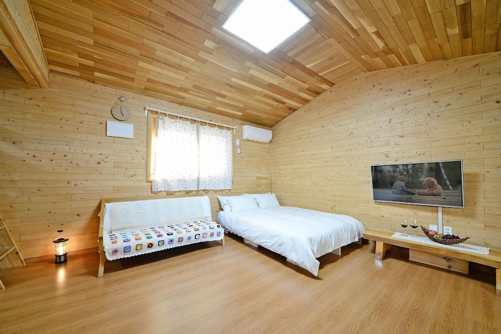 Samcheok View of Sea Pension view 3