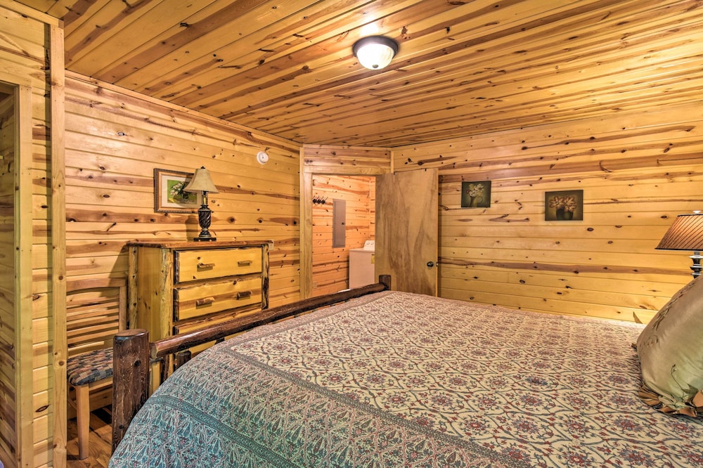 The Get Away at the Sautee Mountain Retreat view 2