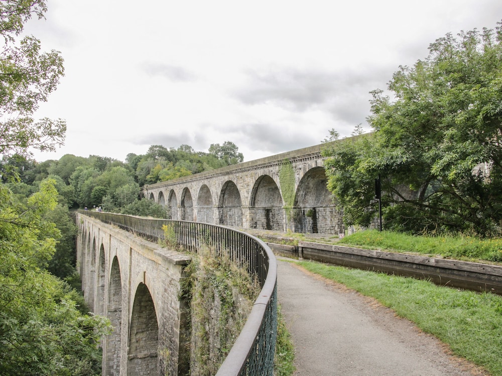 Belmont Bridge