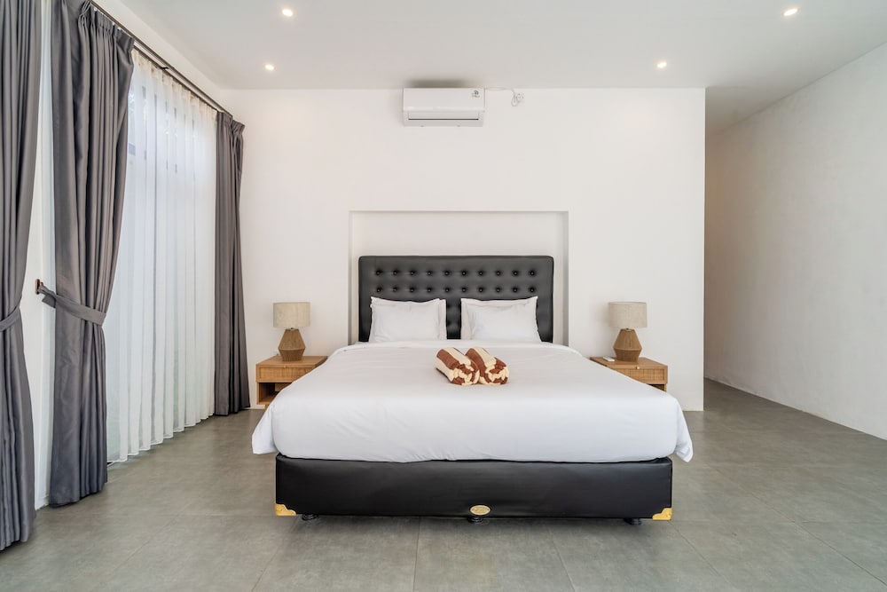 Light Way Villa in Canggu