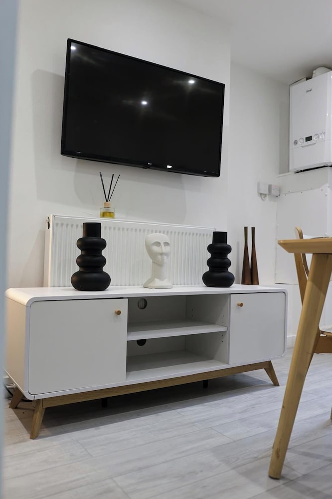 4 Guests - Pet Friendly Retreat in Thornton Heath