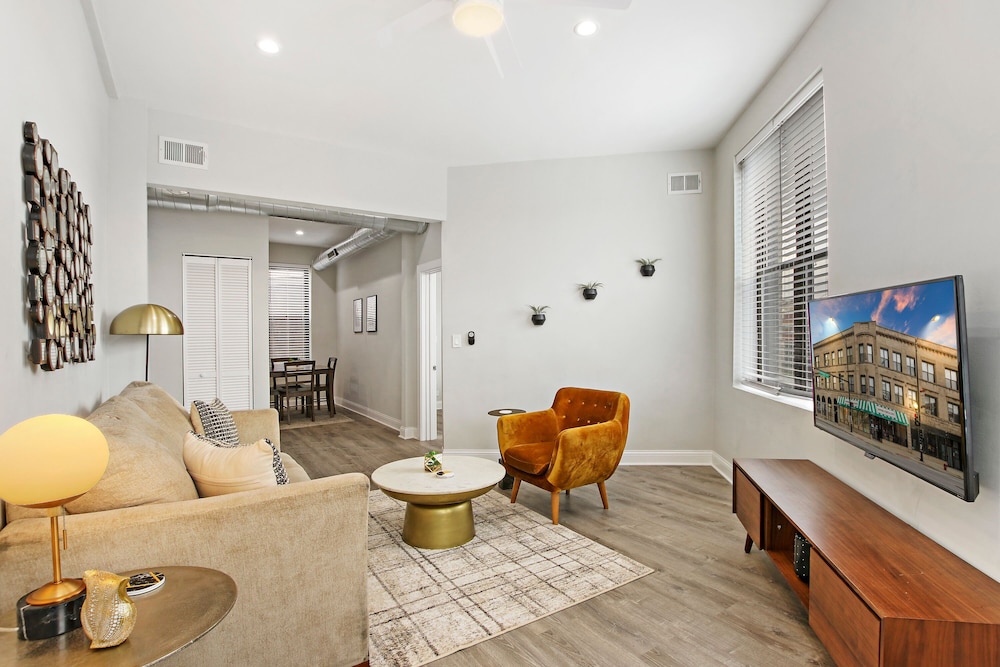 Central Park 3BR - CP S6