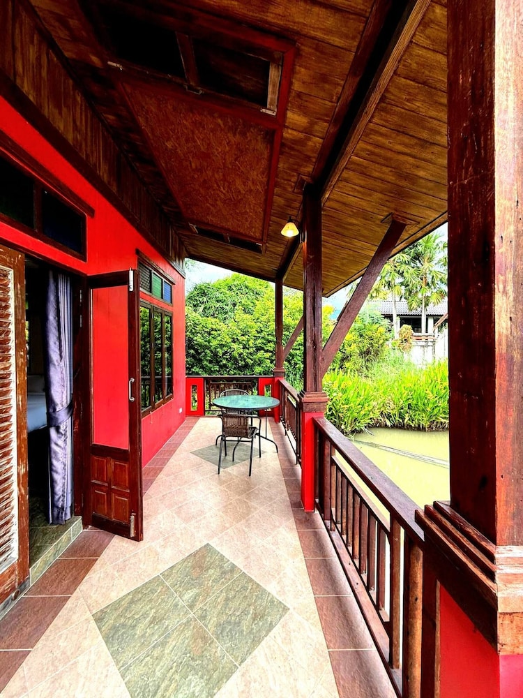 Bang Phra Resort Near Si Racha