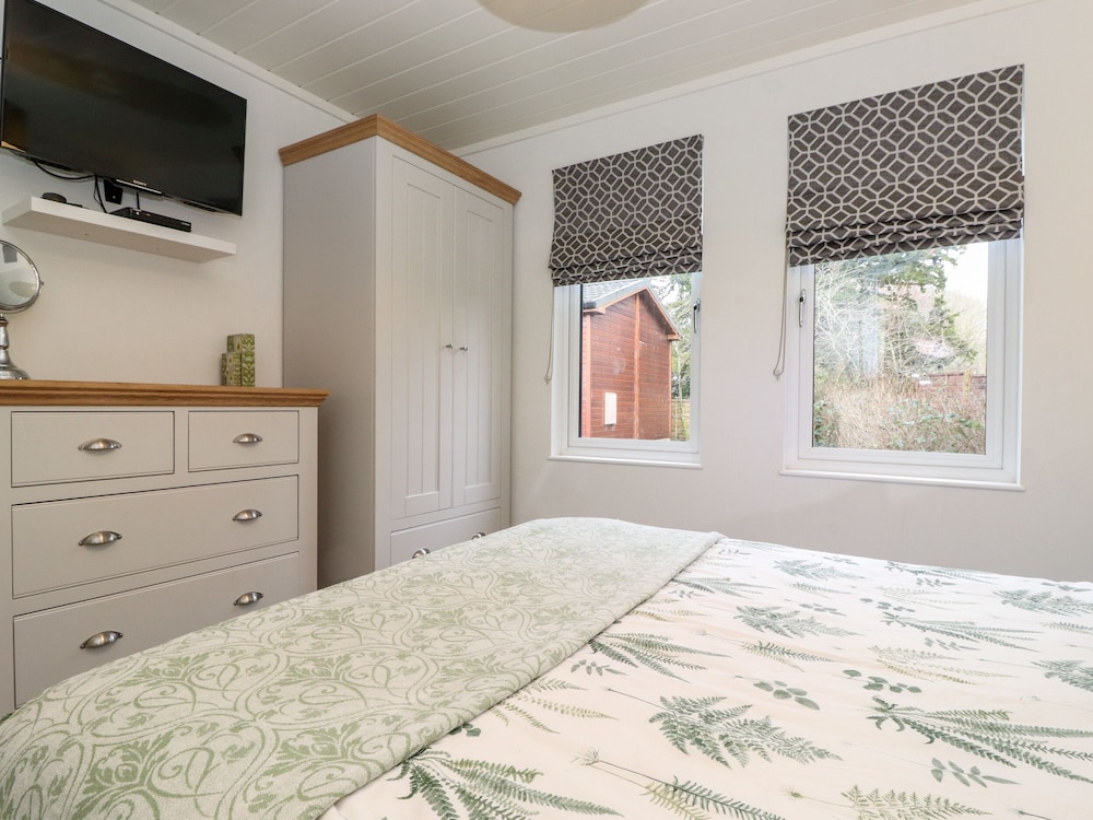 Bowness Bay Lodge