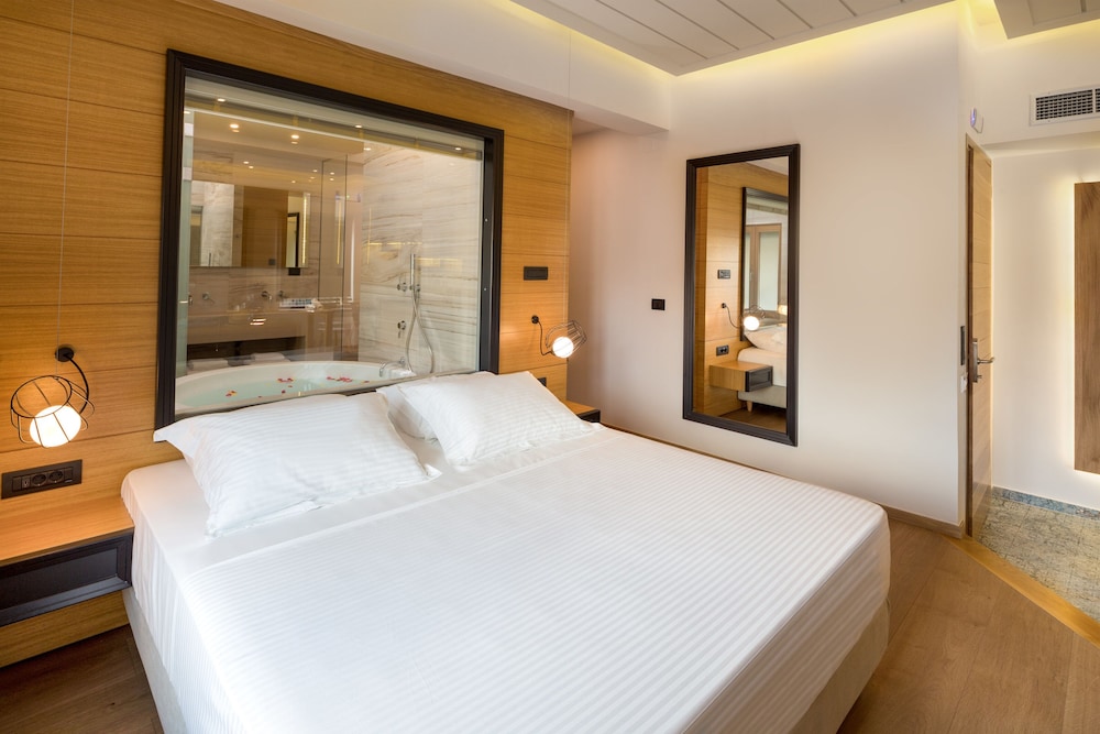 Querini Luxury Suites