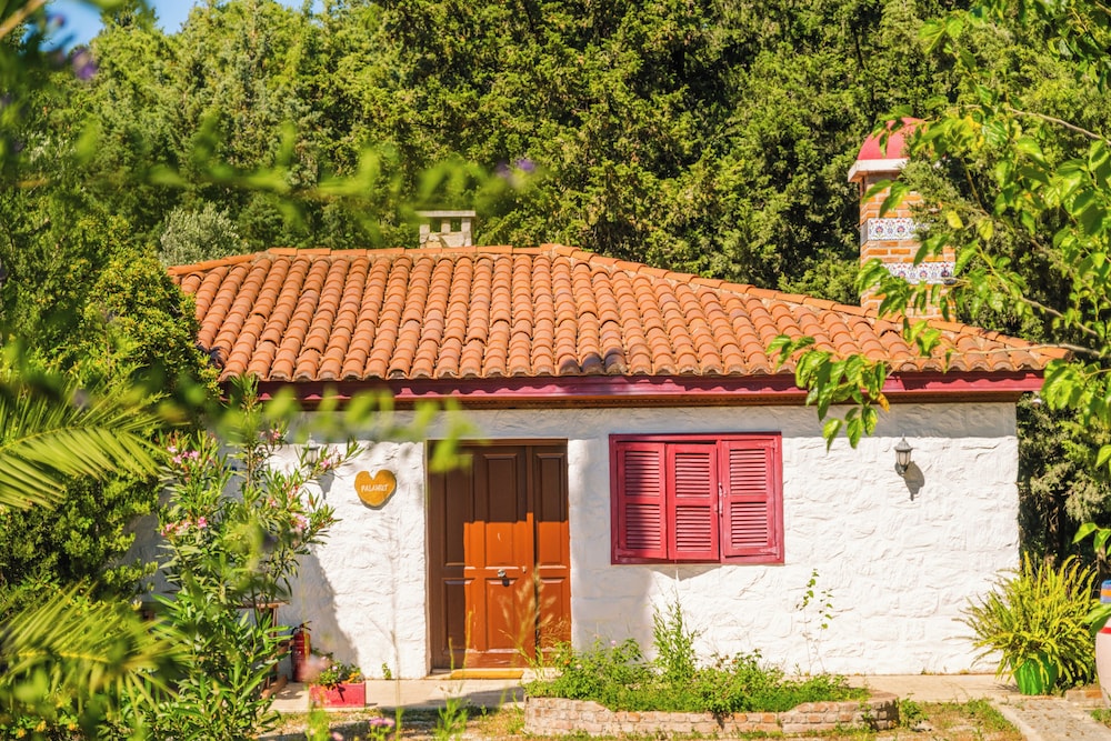 guesthouse by west