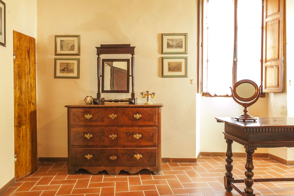 Borgo La Grancia view 4