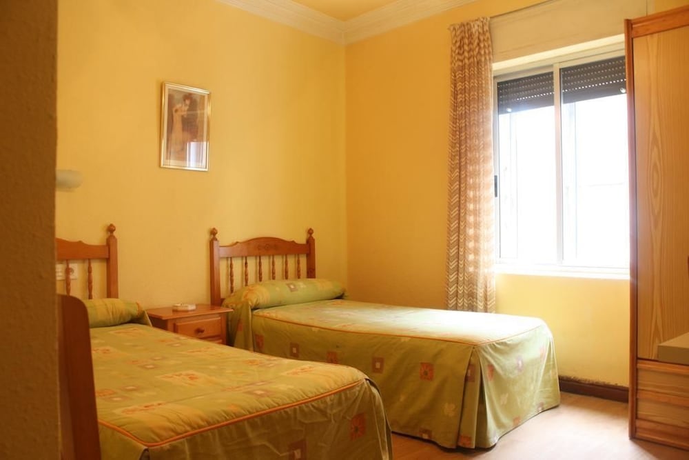 Hostal Temiño photo 2