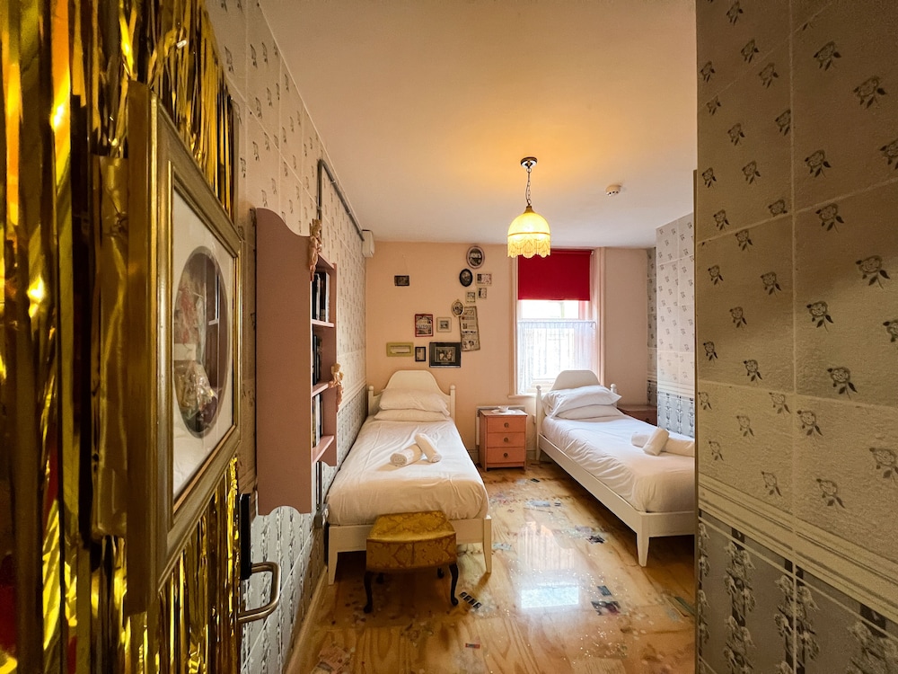 Art Hostel