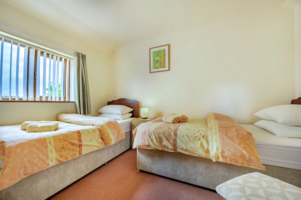 Pea Top Cottage view 4