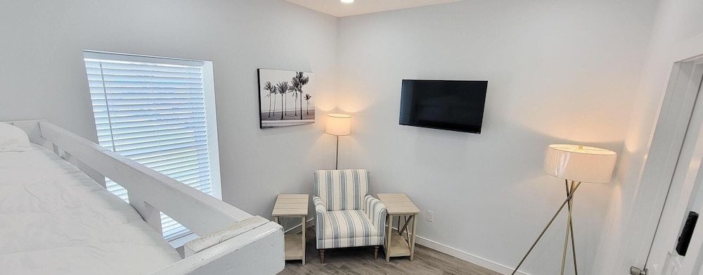 Villas De Laguna 2 3 Bedroom Townhouse