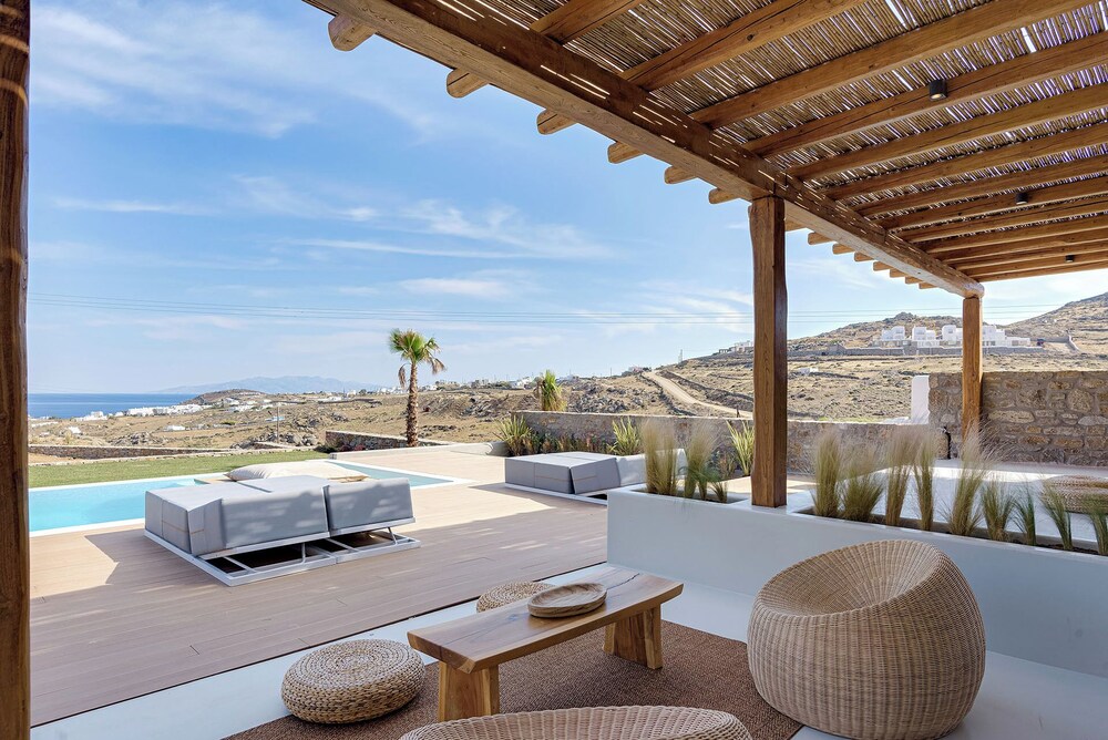 Villa Yasemin on the Rock
