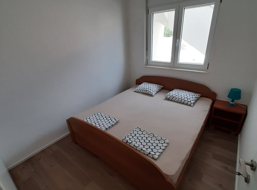Apartments Lana