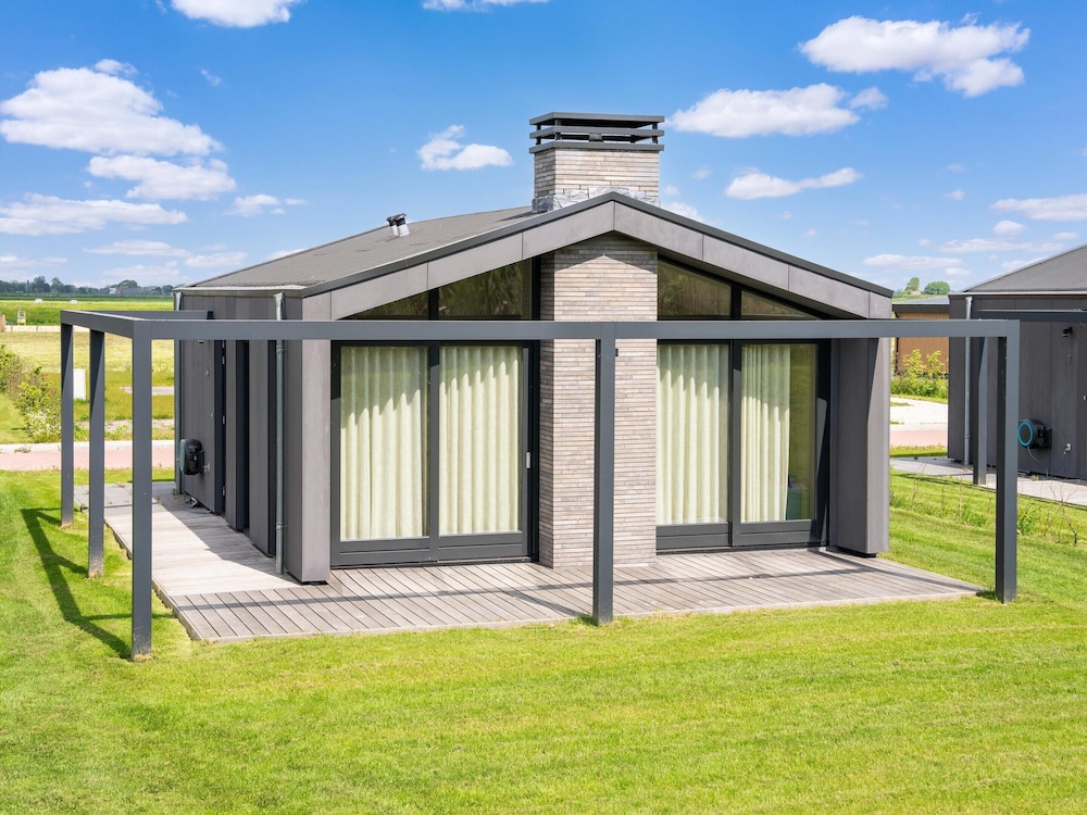 Holiday Home Near Kaag Lakes and Leiden Canals