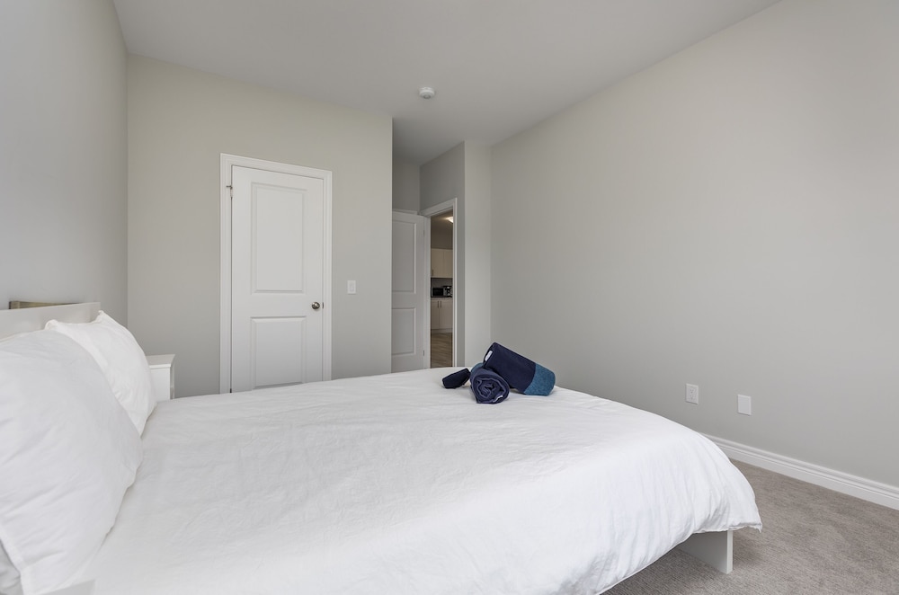 Luxury Bungalow mins Niagara falls & Brock uni