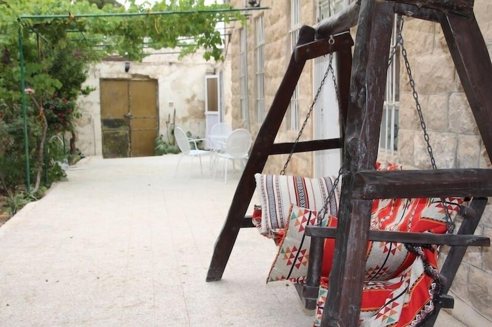 Hawa Guest House