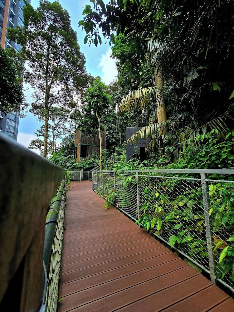 Damansara Seresta
