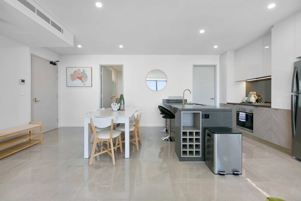 Oceanfront 3-bed With Stunning Views, Pool & Sauna